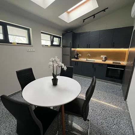 за гости крайморие парк Гостевой дом *