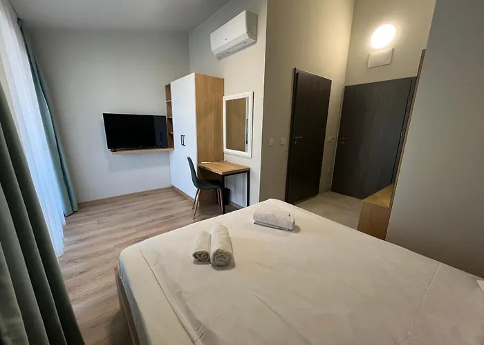 за гости крайморие парк * Бургас