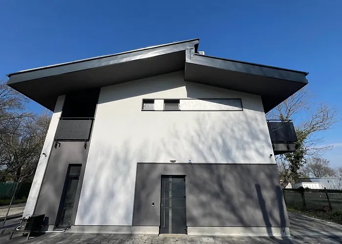 за гости крайморие парк Къща за гости Бургас