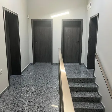 за гости крайморие парк Konukevi *