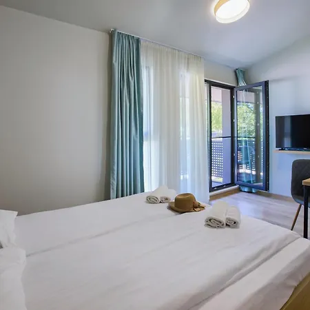 за гости крайморие парк Penzion Burgas City